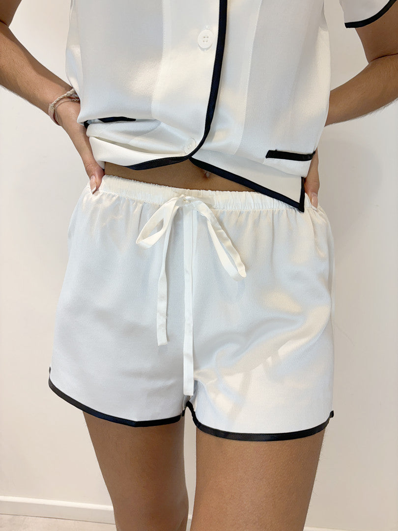 short de pyjama en soie blanc 