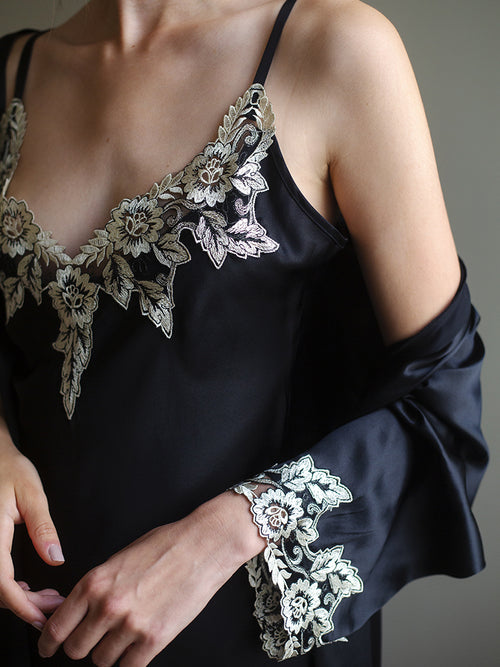 Kimono en soie et dentelle noir 19 mommes AMOUR